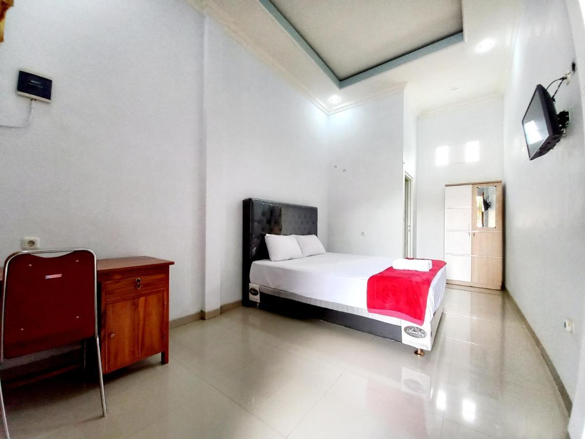 Harmony House Syariah Near Alun Alun Pati Mitra Reddoorz Hotel Eksteriør billede
