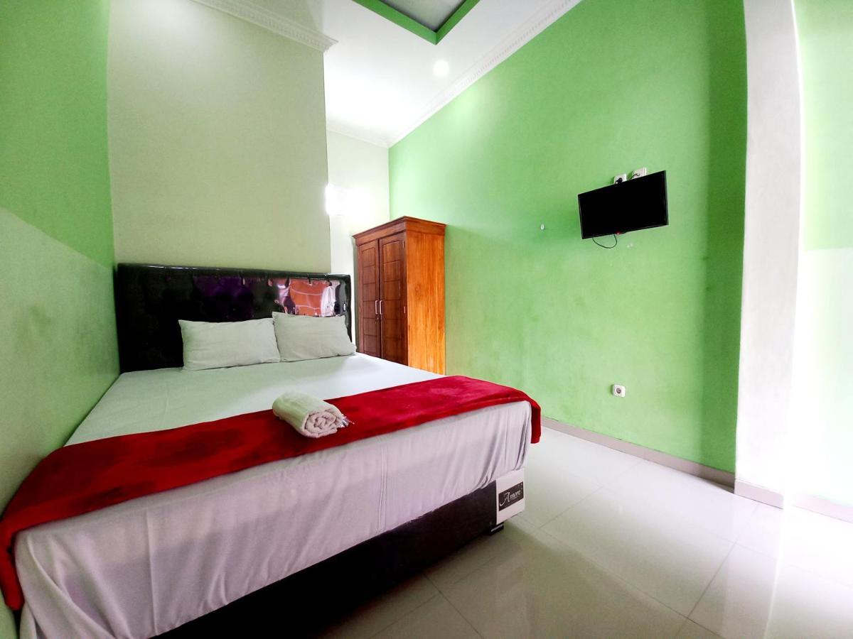 Harmony House Syariah Near Alun Alun Pati Mitra Reddoorz Hotel Eksteriør billede