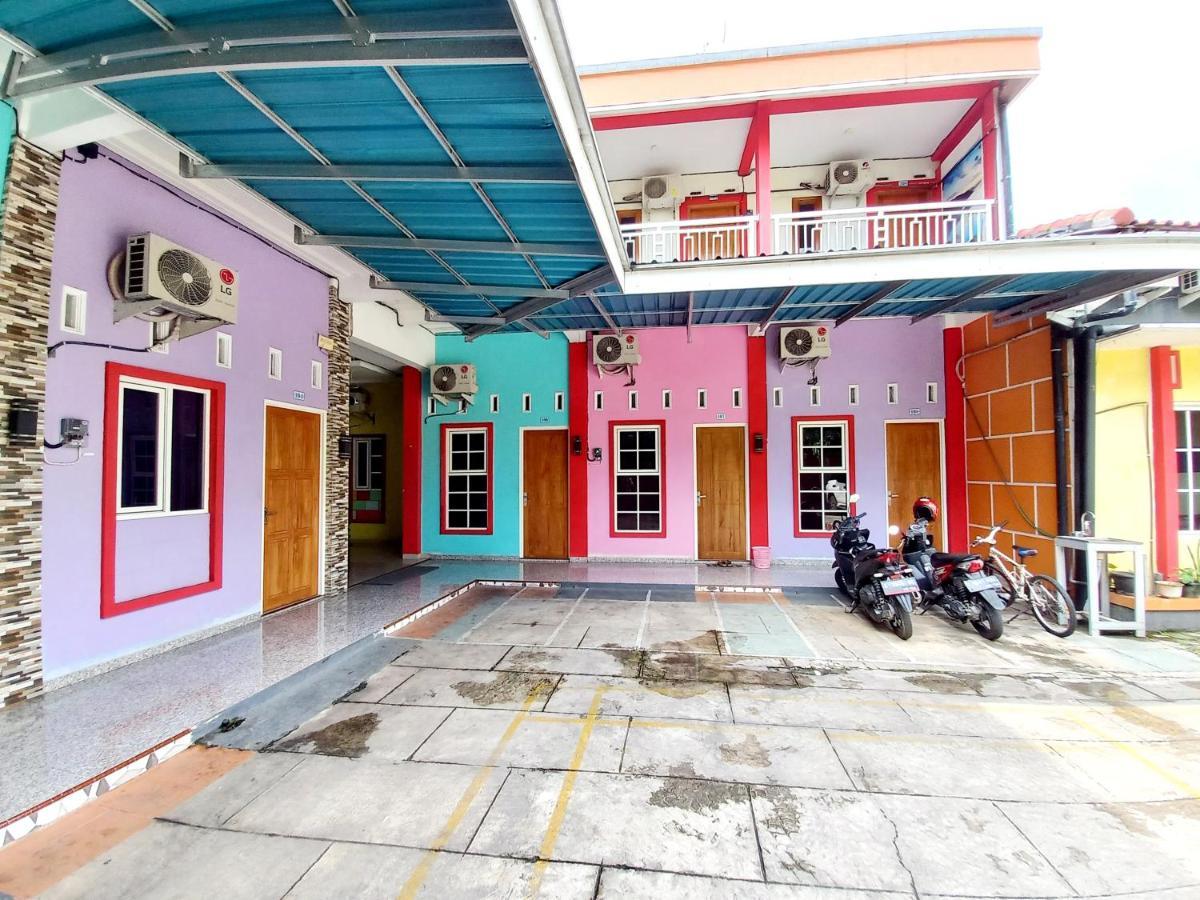 Harmony House Syariah Near Alun Alun Pati Mitra Reddoorz Hotel Eksteriør billede